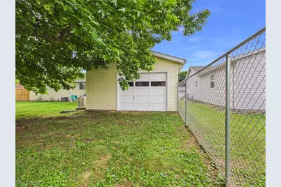 140 Hendricks Street, Newport, OH 45768 - Photo 20