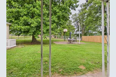140 Hendricks Street, Newport, OH 45768 - Photo 24
