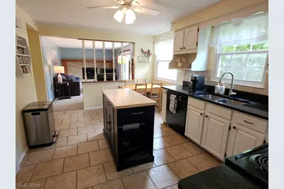 900 Berkshire Drive, Macedonia, OH 44056 - Photo 8