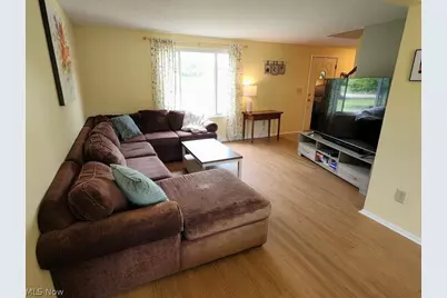 900 Berkshire Drive, Macedonia, OH 44056 - Photo 6