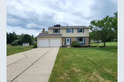 900 Berkshire Drive, Macedonia, OH 44056 - Photo 2