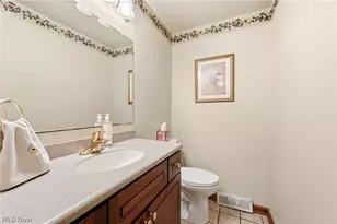 3965 Laurel Glenn Dr, Grandview Heights, OH 44147 - Photo 18
