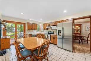 3965 Laurel Glenn Dr, Grandview Heights, OH 44147 - Photo 8
