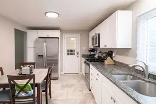 9071 Charles Ct, Twinsburg, OH 44087 - Photo 6