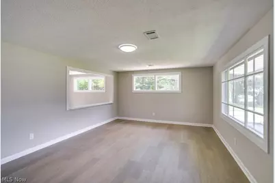 9525 Blitz Lane, Streetsboro, OH 44241 - Photo 8