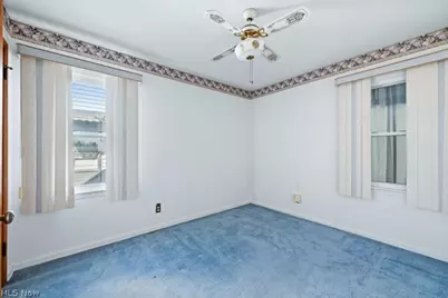 29940 Phillips Avenue, Wickliffe, OH 44092 - Photo 22