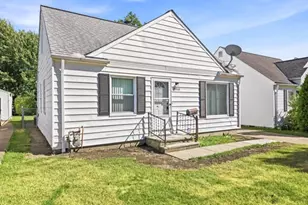 29940 Phillips Ave, Wickliffe, OH 44092 - Photo 2