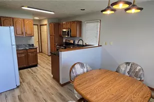 118 Gleneagle Dr, Elyria, OH 44035 - Photo 4