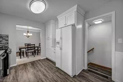 8382 Parkdale Drive, North Royalton, OH 44133 - Photo 8