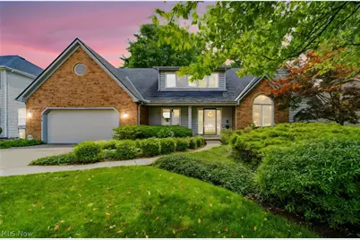 5513 Pheasants Walk Drive, North Olmsted, OH 44070 - Photo 2