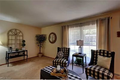 6065 E Valleyview Court, Mentor, OH 44060 - Photo 4