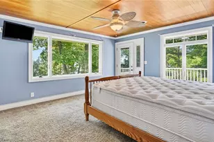 1036 W Lakeshore Dr, Kelleys Island, OH 43438 - Photo 18