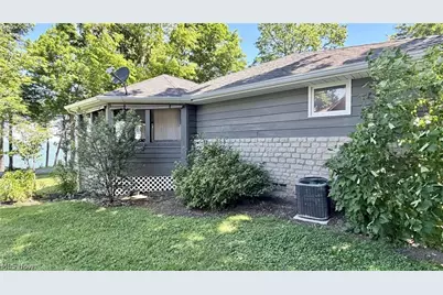 1036 W Lakeshore Drive, Kelleys Island, OH 43438 - Photo 34