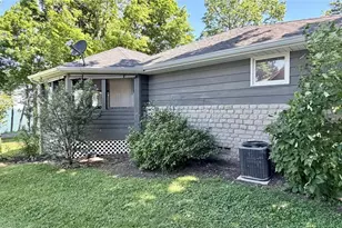 1036 W Lakeshore Dr, Kelleys Island, OH 43438 - Photo 34