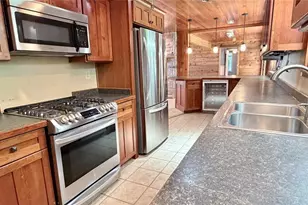 1036 W Lakeshore Dr, Kelleys Island, OH 43438 - Photo 48
