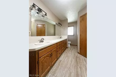1060 Broadway Avenue SE, Warren, OH 44484 - Photo 26