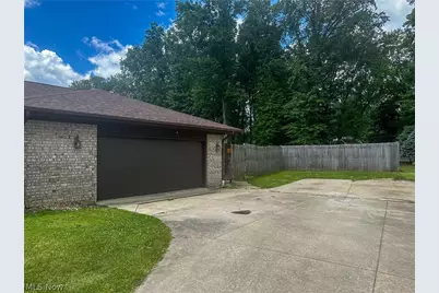 1060 Broadway Avenue SE, Warren, OH 44484 - Photo 38