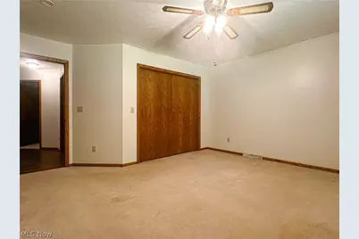 1060 Broadway Avenue SE, Warren, OH 44484 - Photo 32