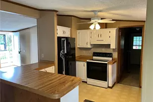 212 Liberty St, Spencer, OH 44275 - Photo 6