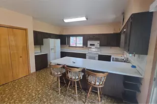 54878 National Rd, Bridgeport, OH 43912 - Photo 10
