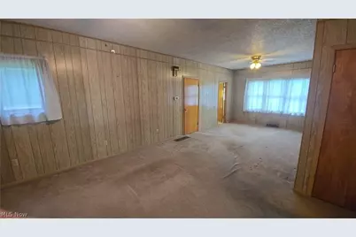 54878 National Road, Bridgeport, OH 43912 - Photo 16