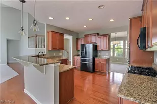 14 Yorkshire Dr, Aurora, OH 44202 - Photo 8