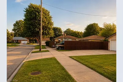 6444 Schaaf Drive, Brook Park, OH 44142 - Photo 22