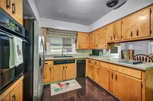 12880 Sunset Cir NW, Uniontown, OH 44685 - Photo 4