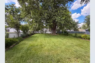 11970 Meadowbrook Drive, Loveland, OH 44130 - Photo 22