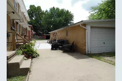 210 Clara Court, Louisville, OH 44641 - Photo 2