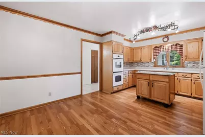 8564 Squires Lane NE, Warren, OH 44484 - Photo 14