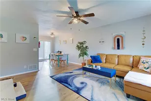 1222 Valley Dr, North Canton, OH 44720 - Photo 6