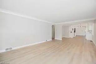 2805 Glencoe, Akron, OH 44319 - Photo 8