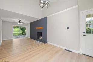 2805 Glencoe, Akron, OH 44319 - Photo 6