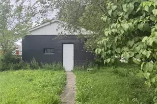 7604 Dudley Ave, Loveland, OH 44102 - Photo 18