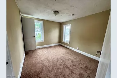 7604 Dudley Avenue, Loveland, OH 44102 - Photo 8