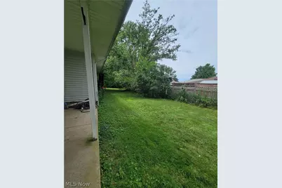 2702 Idlewood Place, Lorain, OH 44052 - Photo 4