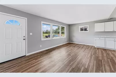 4410 Andover Avenue, Lorain, OH 44055 - Photo 10