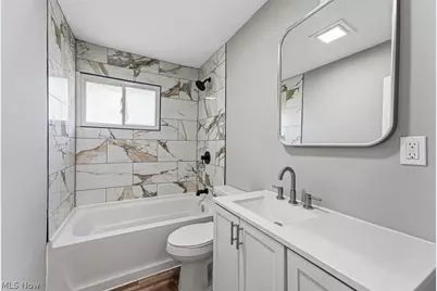 4410 Andover Avenue, Lorain, OH 44055 - Photo 12
