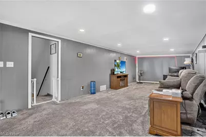 21861 Valley View Drive, West Lafayette, OH 43845 - Photo 24