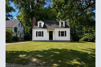 451 W Hylda Avenue, Youngstown, OH 44511 - Photo 1