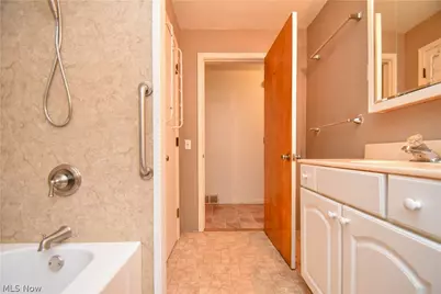 755 Lake Drive, Youngstown, OH 44511 - Photo 18