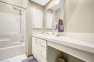 593 Meredith Ln, Cuyahoga Falls, OH 44223 - Photo 18