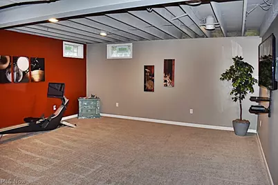 5670 W Longridge Drive, Green Hills, OH 44131 - Photo 38