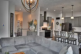 5670 W Long Ridge Dr, Green Hills, OH 44131 - Photo 14