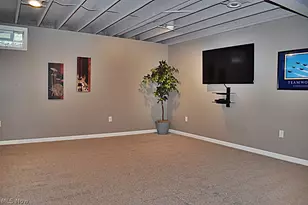 5670 W Long Ridge Dr, Green Hills, OH 44131 - Photo 38