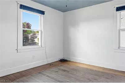 201 E Wilson Avenue, Girard, OH 44420 - Photo 18