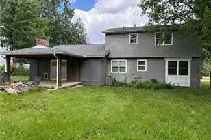 2116 Overcrest St, Alliance, OH 44601 - Photo 2