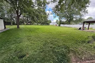 2116 Overcrest St, Alliance, OH 44601 - Photo 4