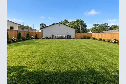 362 Brace Avenue, Elyria, OH 44035 - Photo 4